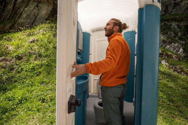 Portable Toilet Options We Offer in Twin Lakes, WI